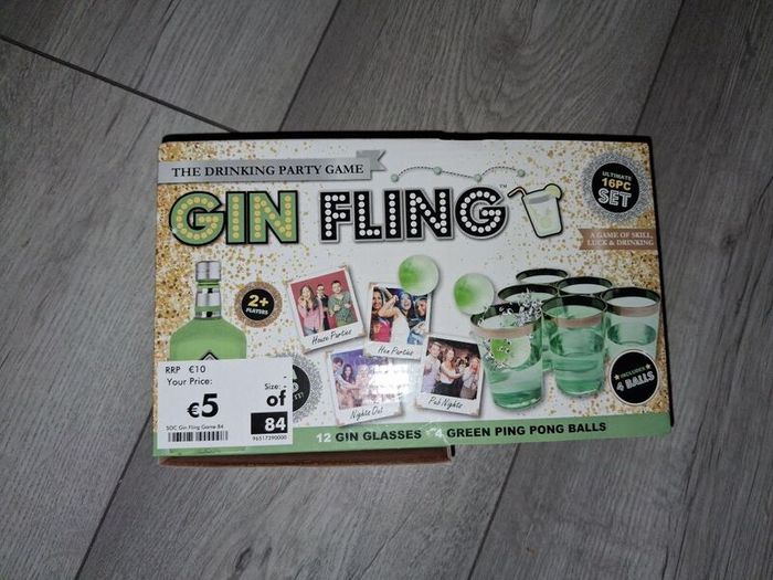 x2 Bundle - Brand New The Drinking Party Game - Gin Fling - RRP - 10.00 & Now Added - Brand New Heineken Shoulder Bag
