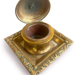 Victorian period ink well