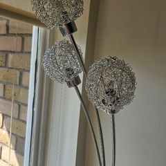 Free standing light