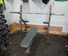 bench press heavy duty
