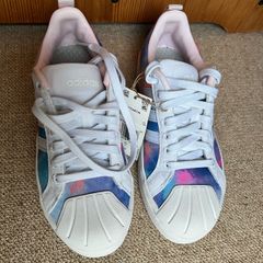 Adidas originals street check