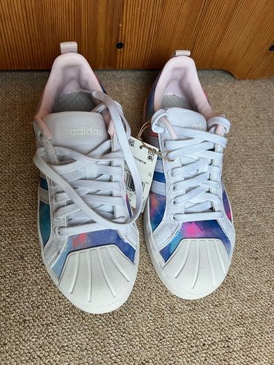 Adidas originals street check