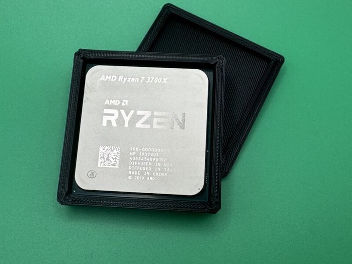 AMD Ryzen 7 3700X AM4 Socket 8 Core 16 Thread CPU