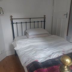 4ft brass and iron bed