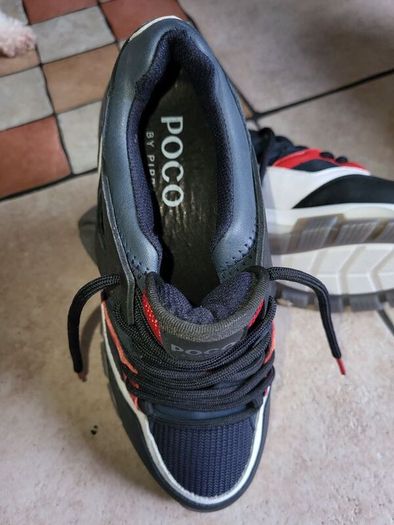 Poco trainers