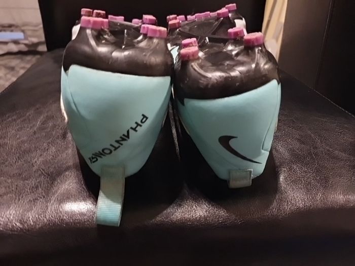 football boots (Nike phantom)