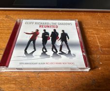 Cliff Richard & The Shadows - REUNITED