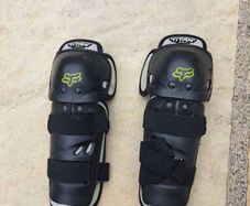 Fox Titan knee/shin guards