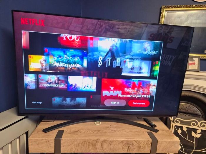 55 inches smart TV