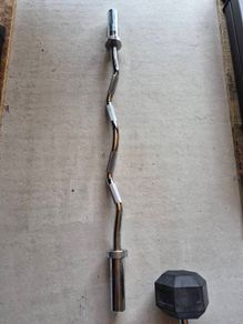 EZ Curl Bar