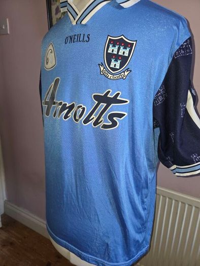 1998 Dublin GAA Player Jersey #11 - Large size