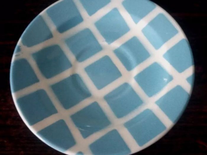 John Tams Vintage 1960's Cups, Checked Saucers and Side Plates ( 6 pieces altogether)