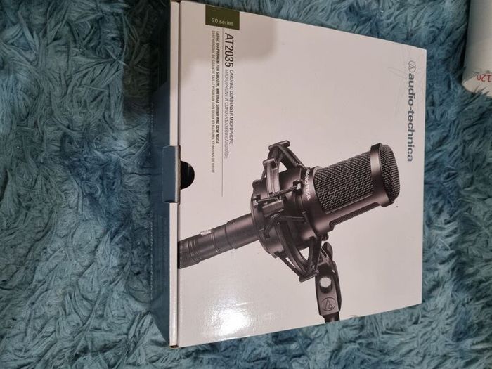 Cardioid Condenser Microphone AT2035