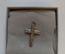 Gold 9k cross pendant