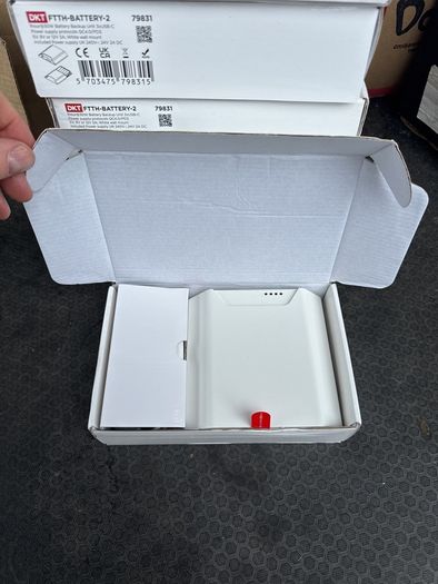 Battery Backup Unit 1 Hour 30w 3x Usb-c  Brand New