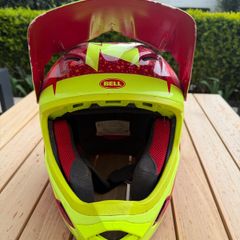 Bell downhill helmet