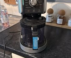New ninja creami deluxe, never used and just sits as an ornament, works perfectly and comes with the 3 ice cream containers