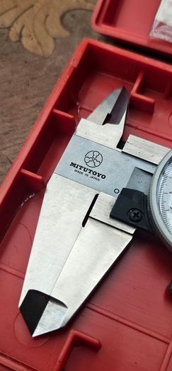 Mitutoyo 6" dial caliper