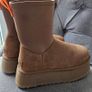 Ugg Image 4