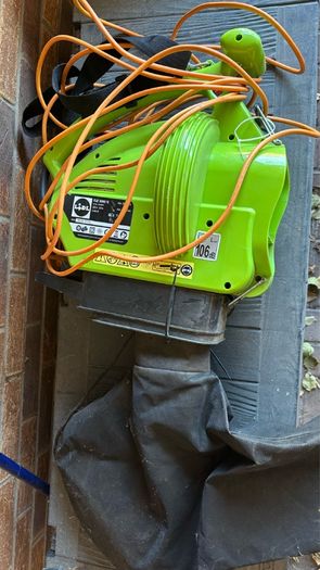 Leaf Blower Vacuum
