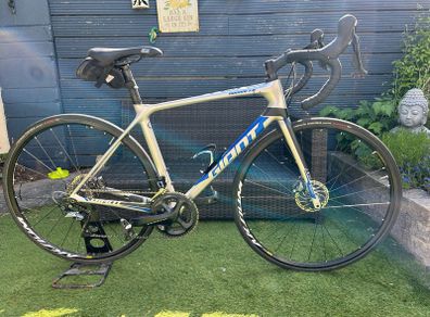 Giant Advanced TCR carbon bike