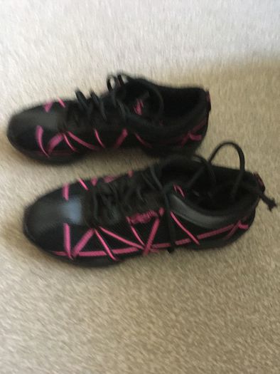 dancing shoes capezio 2.5