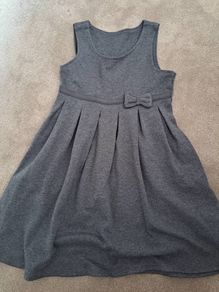 Marks spencer Girls uniform grey dress 5-6 new