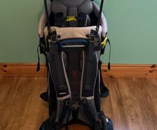 Hiking Deuter Kid Comfort Carrier