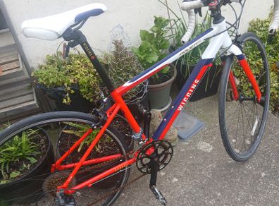 Offer please Wiggins Rouen 650 Bike Suit 8 to 12 year  just  been Serviced 100 euro