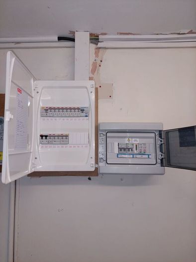 QC Electrician - Domestic / Commercial - Installation / Maintenance