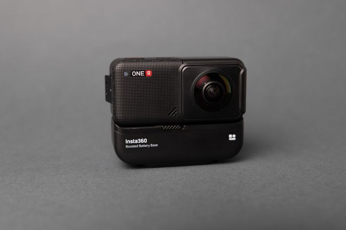 Insta360 ONE R Twin Edition 5.7K 360 / 4K Action Camera with extra batteries