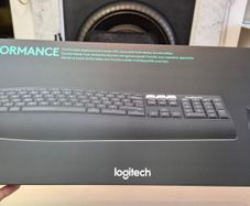 Logitech MK850 wireless keybaord & mouse combo