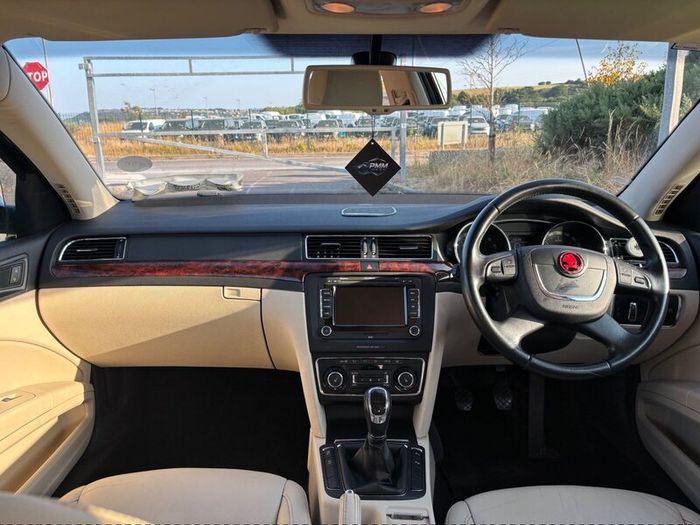 Skoda Superb 2012