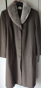 Eastex Wool & 20% Cashmere Coat with Detachable Fur. Size 20