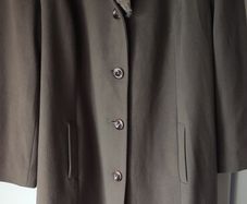 Eastex Wool & 20% Cashmere Coat with Detachable Fur. Size 20