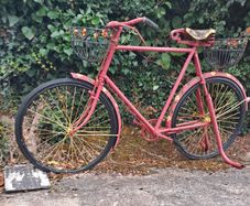 garden ornament bicycle