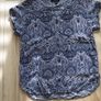 Ladies navy and white paisley style lightweight blouse size 8 /small Image 5