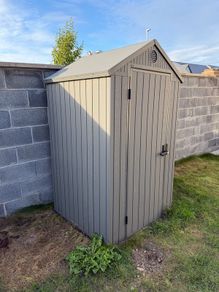 Keter Plastic Garden Shed 6x4 Excellent Condition