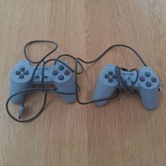 2 Playstation Classic (mini) controllers