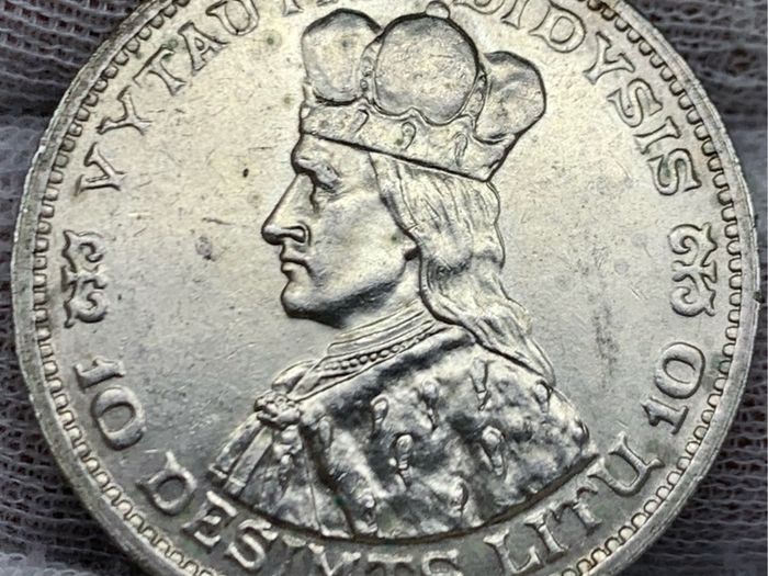 Lithuania 1936 Silver 10 Litu Beautiful Uncirculated
