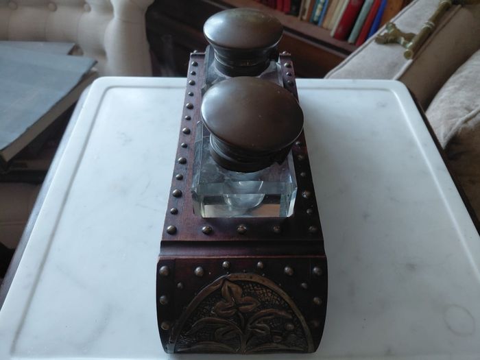 Antique double ink well desk stand