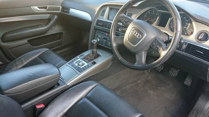 Audi a4 b7 saloon estate sline front bumper grill fog spot lights badges breaking 2.0tdi 6 speed BLB BRE BRD leather seats all parts