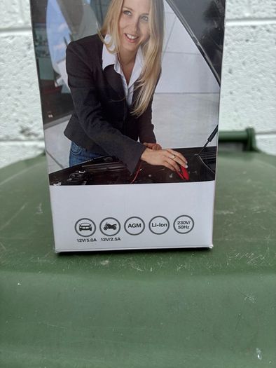 BMW battery charger plus