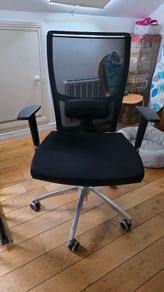 OZ3 Ergonomic Mesh Office Chair
