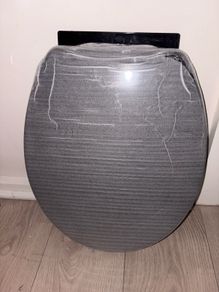 Black toilet seat
