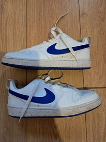 Nike Trainers - Size 5.5 (UK)