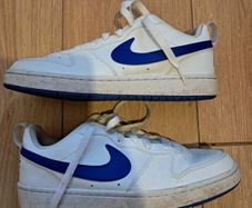 Nike Trainers - Size 5.5 (UK)