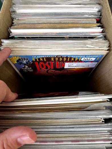 Marvel, DC & Indie Medium Comic Box w 180 comics for Sale