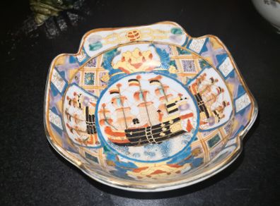 Late MEIJI Imari black ship bowl