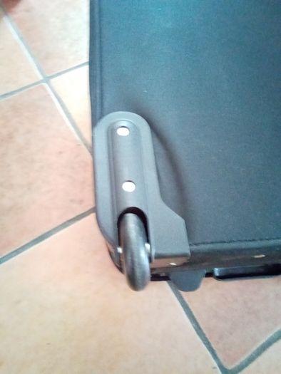 Willis Suitcase